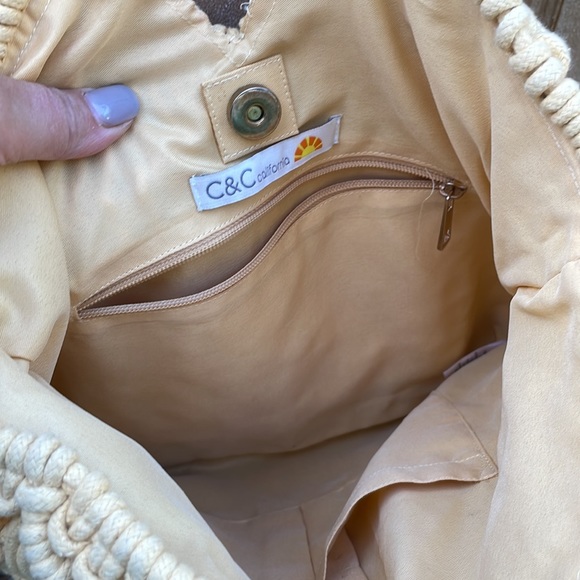 EUC yellow weave purse - Picture 4 of 6